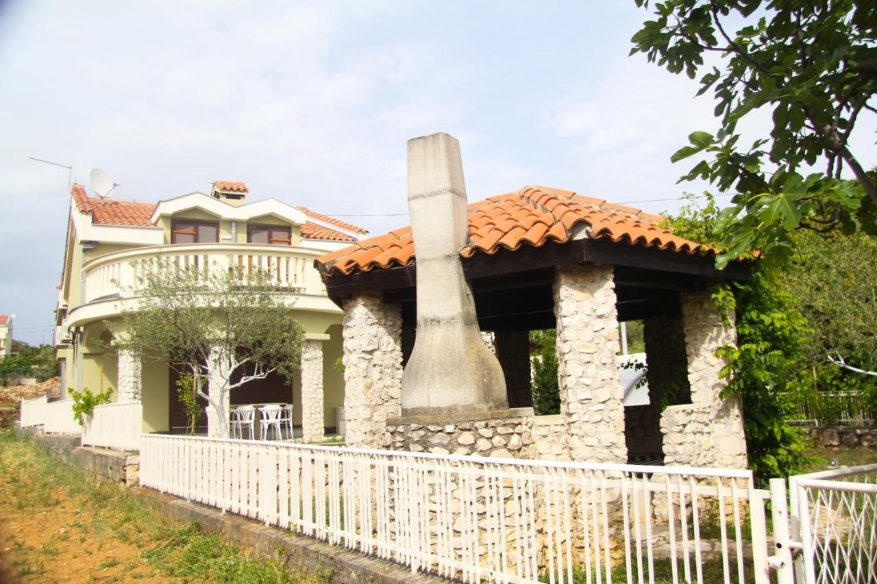 Вілла Lusi House Светі Филип-і-Яков Екстер'єр фото