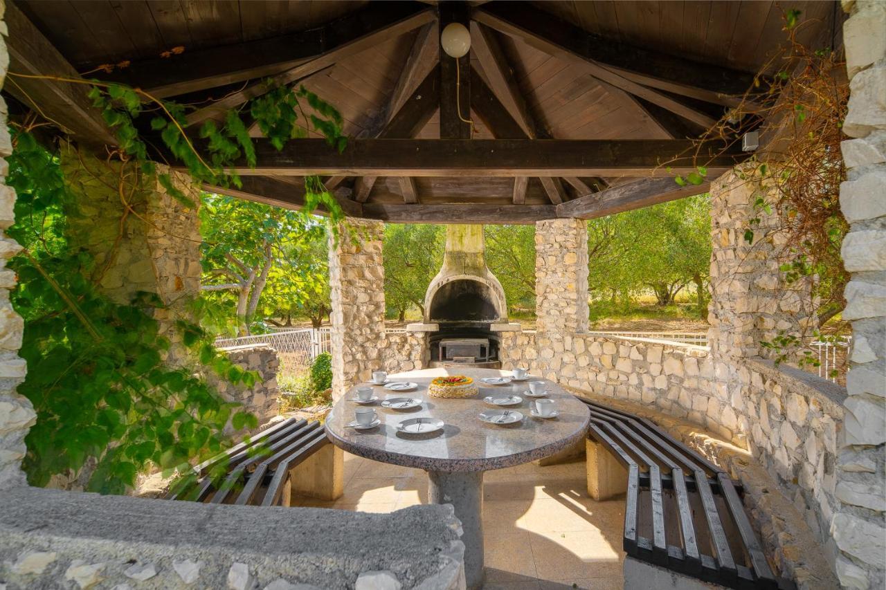 Вілла Lusi House Светі Филип-і-Яков Екстер'єр фото