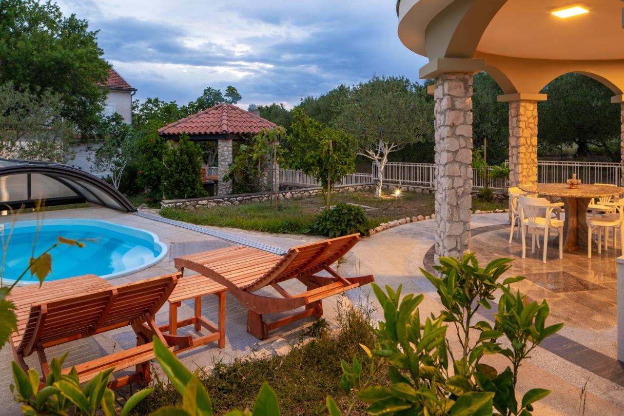 Вілла Lusi House Светі Филип-і-Яков Екстер'єр фото