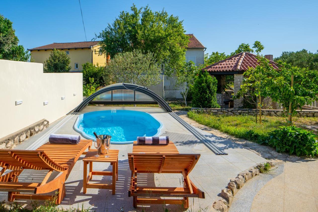 Вілла Lusi House Светі Филип-і-Яков Екстер'єр фото