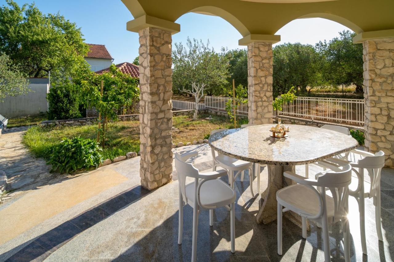 Вілла Lusi House Светі Филип-і-Яков Екстер'єр фото
