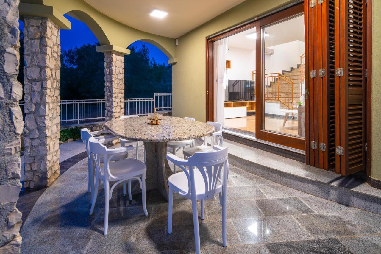 Вілла Lusi House Светі Филип-і-Яков Екстер'єр фото
